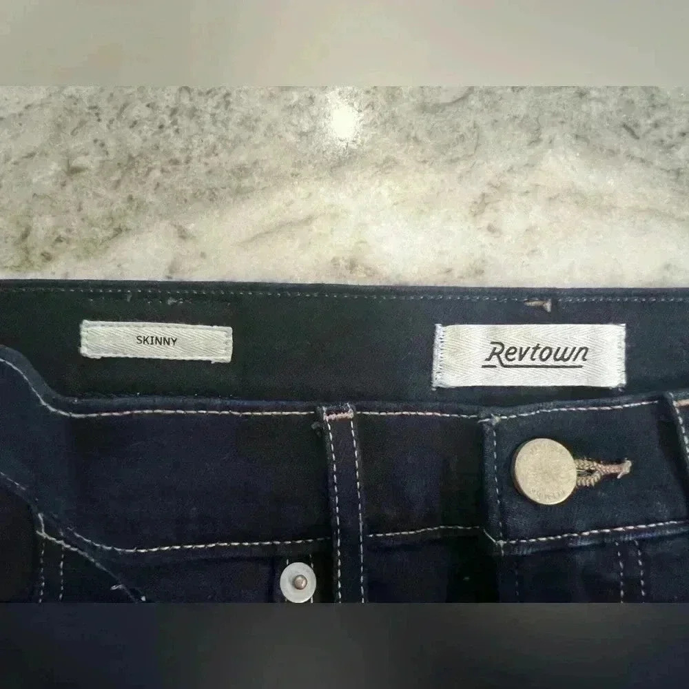 Revtown Decade Denim Women’s Dark Wash Skinny Jeans - Size 26R - Picture 6 of 7